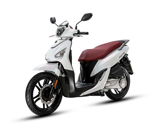 Ενοικιαζόμενα scooter στη Σίφνο, Artemis moto rentals, SYM Symphony 200